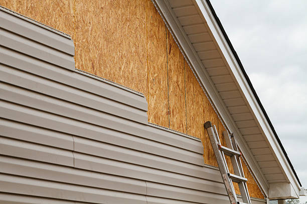 24/7 Emergency Siding Repair experts in Aurora, IN